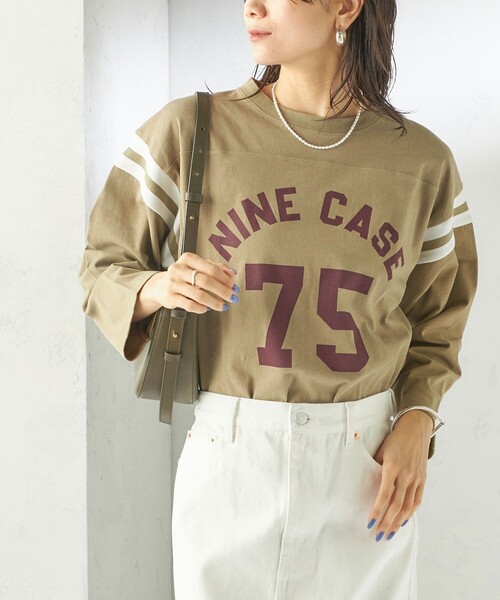 SHIPS(シップス)の「NINE CASE:〈洗濯機可能〉七分袖 フットボール TEE(Tシャツ/カットソー・レディース・ベージュ/ダークグレー・ONE SIZE)」の1枚目の写真