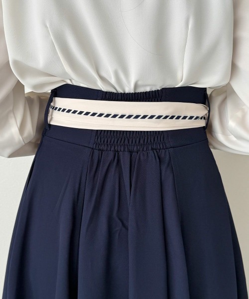 an another angelus（アンアナザーアンジェラス）の「スカーフビットベルト付きフレアー/fint フィント（スカート・レディース・ミント/ネイビー・FREE）」の7枚目の写真