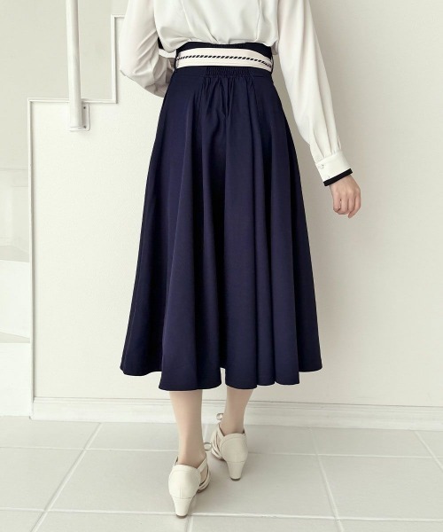 an another angelus（アンアナザーアンジェラス）の「スカーフビットベルト付きフレアー/fint フィント（スカート・レディース・ミント/ネイビー・FREE）」の8枚目の写真