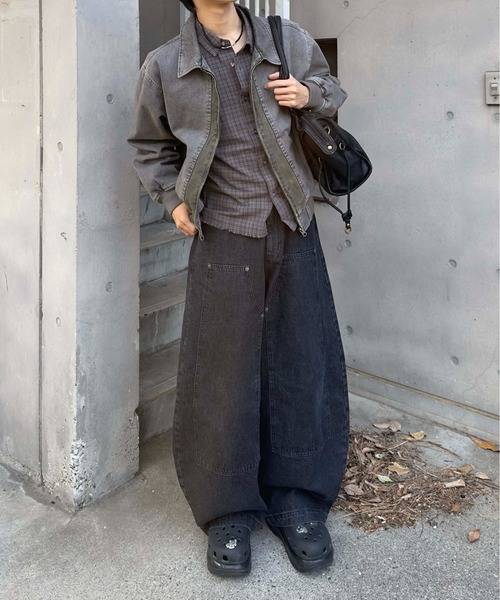 EPNK（イーピーエヌケー）の「13OZ-Double knee wide buggy denim / ダブルニーワイドバギーデニム（デニムパンツ・メンズ・ブルー/ブラック/ブラック系・LARGE/SMALL/MEDIUM）」の5枚目の写真