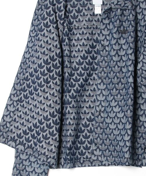 adidas（アディダス）の「デニム モノグラム シャツ / アディダスオリジナルス adidas Originals（シャツ/ブラウス・メンズ・ブルー・LARGE/XX-LARGE/SMALL/X-SMALL/3XL/X-LARGE）」の7枚目の写真