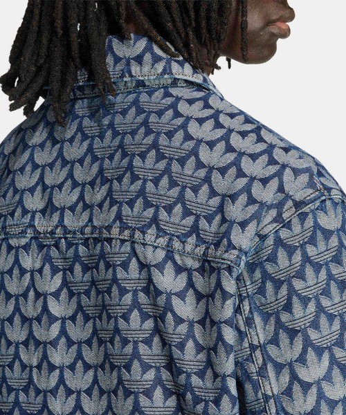 adidas（アディダス）の「デニム モノグラム シャツ / アディダスオリジナルス adidas Originals（シャツ/ブラウス・メンズ・ブルー・LARGE/XX-LARGE/SMALL/X-SMALL/3XL/X-LARGE）」の4枚目の写真