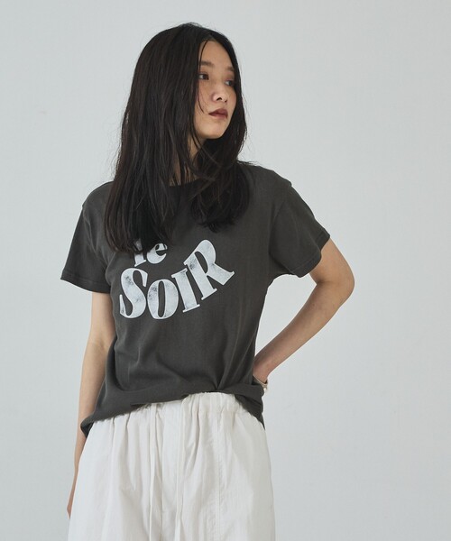 abahouse mavie(アバハウスマヴィ)の「甘編み天竺ロゴTシャツ(Tシャツ/カットソー・レディース・ネイビー/イエロー/ホワイト/チャコールグレー・フリー)」の20枚目の写真