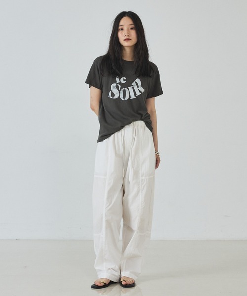 abahouse mavie(アバハウスマヴィ)の「甘編み天竺ロゴTシャツ(Tシャツ/カットソー・レディース・ネイビー/イエロー/ホワイト/チャコールグレー・フリー)」の8枚目の写真