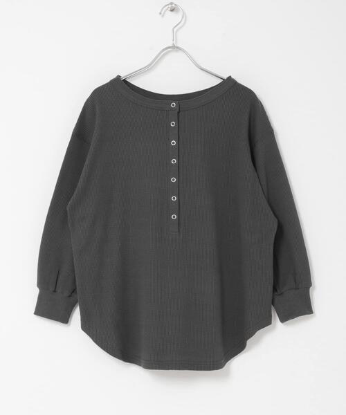 ITEMS URBANRESEARCH(アイテムズ アーバンリサーチ)の「2WAYワッフルプルオーバー(Tシャツ/カットソー・レディース・ホワイト系その他/チャコールグレー/モカ・FREE)」の21枚目の写真