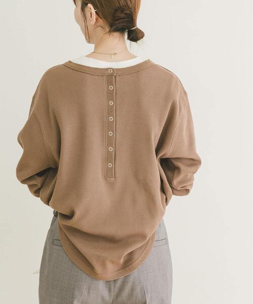 ITEMS URBANRESEARCH(アイテムズ アーバンリサーチ)の「2WAYワッフルプルオーバー(Tシャツ/カットソー・レディース・ホワイト系その他/チャコールグレー/モカ・FREE)」の12枚目の写真