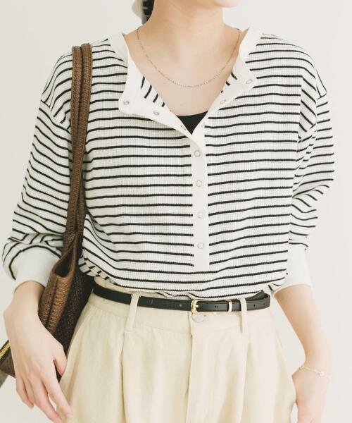 ITEMS URBANRESEARCH(アイテムズ アーバンリサーチ)の「2WAYワッフルプルオーバー(Tシャツ/カットソー・レディース・ホワイト系その他/チャコールグレー/モカ・FREE)」の9枚目の写真