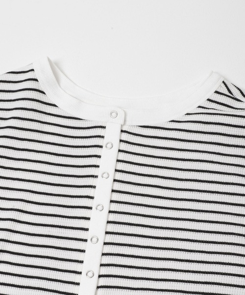 ITEMS URBANRESEARCH(アイテムズ アーバンリサーチ)の「2WAYワッフルプルオーバー(Tシャツ/カットソー・レディース・ホワイト系その他/チャコールグレー/モカ・FREE)」の22枚目の写真