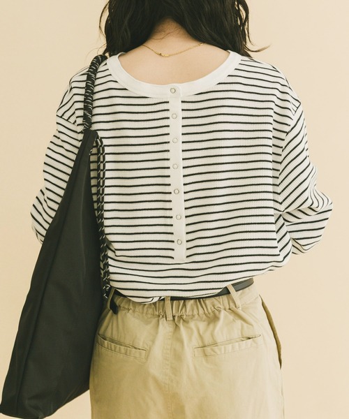 ITEMS URBANRESEARCH(アイテムズ アーバンリサーチ)の「2WAYワッフルプルオーバー(Tシャツ/カットソー・レディース・ホワイト系その他/チャコールグレー/モカ・FREE)」の15枚目の写真