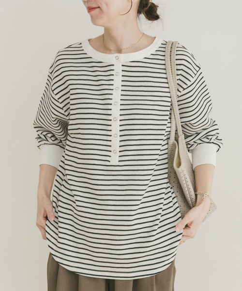 ITEMS URBANRESEARCH(アイテムズ アーバンリサーチ)の「2WAYワッフルプルオーバー(Tシャツ/カットソー・レディース・ホワイト系その他/チャコールグレー/モカ・FREE)」の17枚目の写真