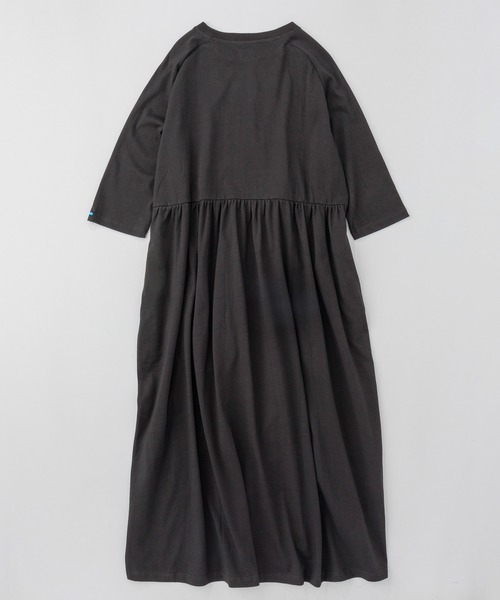 KAVU（カブー）の「KAVU/カブー Gathered dress/ギャザードドレス（ドレス・レディース・ベージュ/ネイビー/ブラック・ONE SIZE）」の4枚目の写真