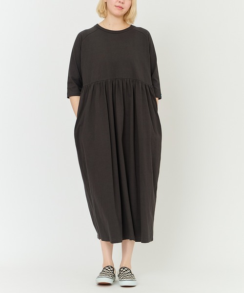 KAVU（カブー）の「KAVU/カブー Gathered dress/ギャザードドレス（ドレス・レディース・ベージュ/ネイビー/ブラック・ONE SIZE）」の9枚目の写真