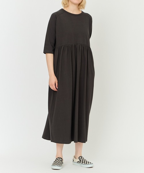 KAVU（カブー）の「KAVU/カブー Gathered dress/ギャザードドレス（ドレス・レディース・ベージュ/ネイビー/ブラック・ONE SIZE）」の11枚目の写真
