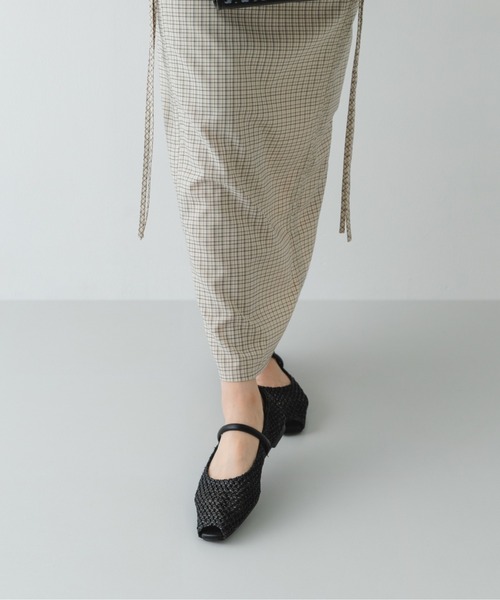 RODE SKO(ロデスコ)の「ピープトゥベルトメッシュフラット(バレエシューズ・レディース・ブラウン/ブラック/アイボリー・36/37/38)」の13枚目の写真