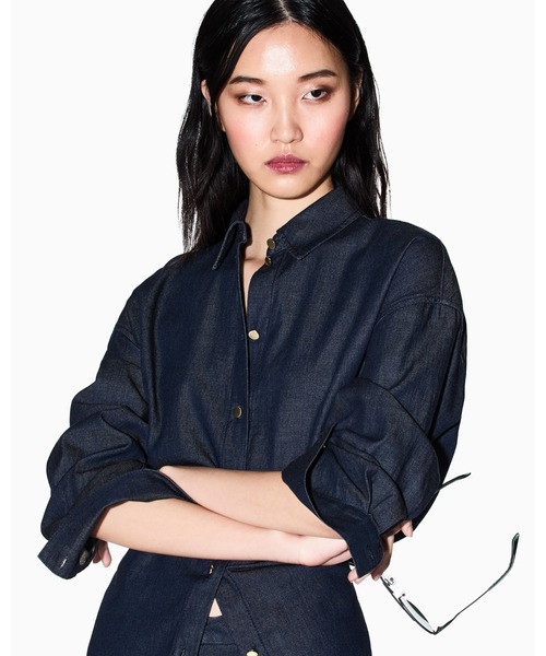 ARMANI EXCHANGE(アルマーニエクスチェンジ)の「【A|X アルマーニ エクスチェンジ】WE インディゴブルー シャンブレーシャツ(シャツ/ブラウス・レディース・インディゴブルー・SMALL/X-SMALL/MEDIUM/LARGE)」の3枚目の写真