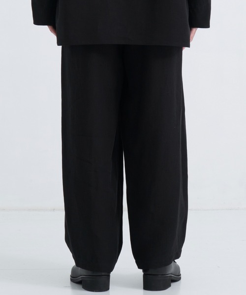 UNITED TOKYO（ユナイテッドトウキョウ）の「【新作】FRENCH LINEN CANVAS WORK PANTS（その他パンツ・メンズ・ブラック/ダークグレー・2/1）」の5枚目の写真