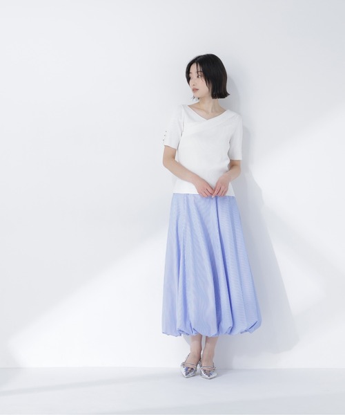 NATURAL BEAUTY BASIC(ナチュラルビューティーベーシック)の「クロスネックリブニット(ニット/セーター・レディース・オレンジ系その他/ブルー/オフホワイト/チャコールグレー・FREE)」の6枚目の写真