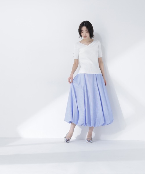NATURAL BEAUTY BASIC(ナチュラルビューティーベーシック)の「クロスネックリブニット(ニット/セーター・レディース・オレンジ系その他/ブルー/オフホワイト/チャコールグレー・FREE)」の9枚目の写真