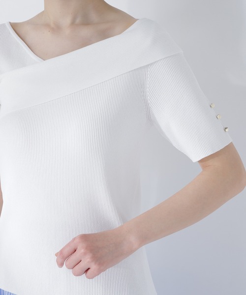 NATURAL BEAUTY BASIC(ナチュラルビューティーベーシック)の「クロスネックリブニット(ニット/セーター・レディース・オレンジ系その他/ブルー/オフホワイト/チャコールグレー・FREE)」の16枚目の写真