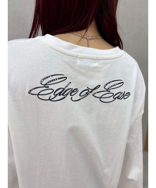 EVRIS（エヴリス）の「オーバーサイズラインストーングラフィックロンT　春服（Tシャツ/カットソー・レディース・ホワイト/チャコールグレー/ピンク・FREE）」の5枚目の写真