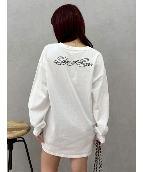 EVRIS（エヴリス）の「オーバーサイズラインストーングラフィックロンT　春服（Tシャツ/カットソー・レディース・ホワイト/チャコールグレー/ピンク・FREE）」の14枚目の写真