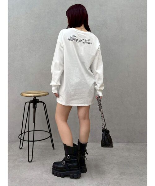 EVRIS（エヴリス）の「オーバーサイズラインストーングラフィックロンT　春服（Tシャツ/カットソー・レディース・ホワイト/チャコールグレー/ピンク・FREE）」の15枚目の写真