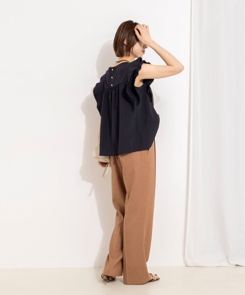 NOLLEY’S（ノーリーズ）の「ウォッシャブル高機能袖プリーツブラウス（シャツ/ブラウス・レディース・オリーブ/ネイビー/キャメル/オフホワイト・38）」の6枚目の写真