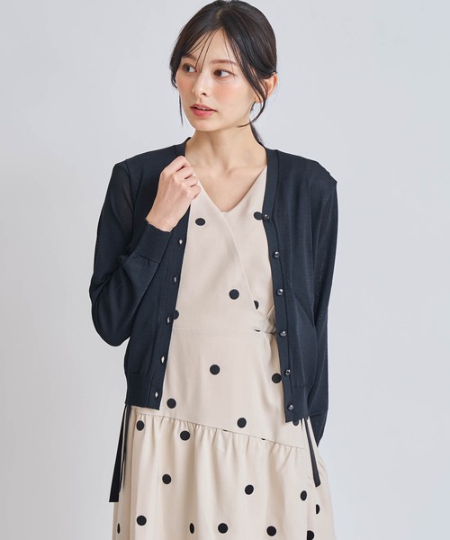 NOELA(ノエラ)の「ベーシックニットカーディガン(カーディガン/ボレロ・レディース・ブラック/オフホワイト/ネイビー・フリー)」の12枚目の写真