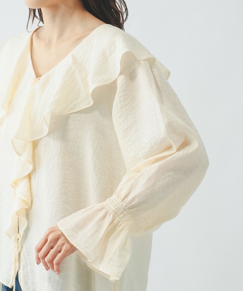 GLOBAL WORK（グローバルワーク）の「フリルスキッパーブラウス/660970（シャツ/ブラウス・レディース・ホワイト/ライトベージュ・MEDIUM/LARGE）」の10枚目の写真