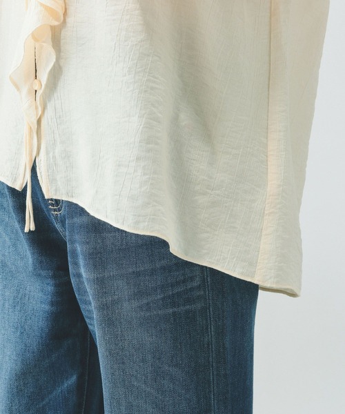 GLOBAL WORK（グローバルワーク）の「フリルスキッパーブラウス/660970（シャツ/ブラウス・レディース・ホワイト/ライトベージュ・MEDIUM/LARGE）」の11枚目の写真