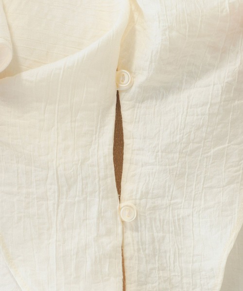 GLOBAL WORK（グローバルワーク）の「フリルスキッパーブラウス/660970（シャツ/ブラウス・レディース・ホワイト/ライトベージュ・MEDIUM/LARGE）」の12枚目の写真