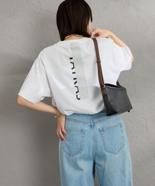 TATRAS（タトラス）の「[TATRAS/タトラス] ORESTE バーティカルロゴ バックプリントTシャツ（Tシャツ/カットソー・レディース・ホワイト/ブラック・1/2/3）」の2枚目の写真