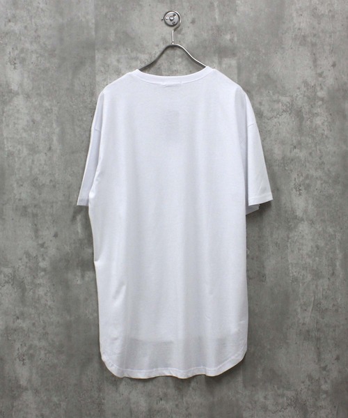 SHISKY(シスキー)の「無地 ラウンドヘム オーバーサイズ Tシャツ(Tシャツ/カットソー・メンズ・ベージュ/チャコール/オフホワイト/杢グレー/ダークグリーン/ブラック・M/L/XL)」の7枚目の写真