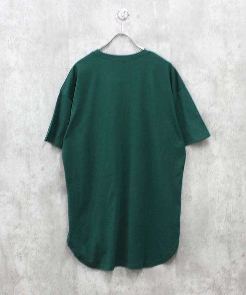 SHISKY(シスキー)の「無地 ラウンドヘム オーバーサイズ Tシャツ(Tシャツ/カットソー・メンズ・ベージュ/チャコール/オフホワイト/杢グレー/ダークグリーン/ブラック・M/L/XL)」の10枚目の写真
