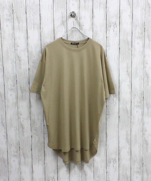 SHISKY(シスキー)の「無地 ラウンドヘム オーバーサイズ Tシャツ(Tシャツ/カットソー・メンズ・ベージュ/チャコール/オフホワイト/杢グレー/ダークグリーン/ブラック・M/L/XL)」の17枚目の写真