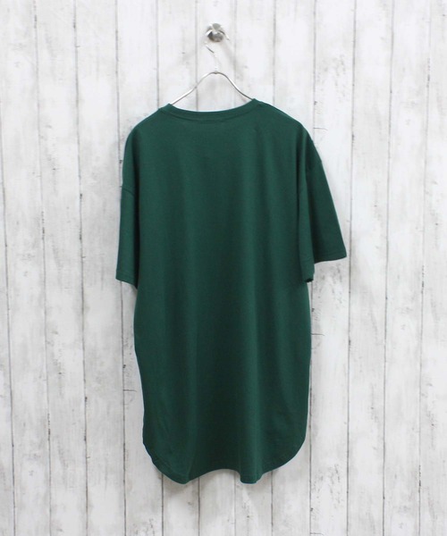 SHISKY(シスキー)の「無地 ラウンドヘム オーバーサイズ Tシャツ(Tシャツ/カットソー・メンズ・ベージュ/チャコール/オフホワイト/杢グレー/ダークグリーン/ブラック・M/L/XL)」の18枚目の写真