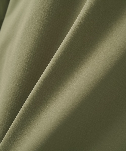 POLIQUANT（ポリクアント）の「【POLIQUANT/ポリクアント】THE DEFORMED S/S PULLOVER WITH UTILITY POCKETS（Tシャツ/カットソー・メンズ・ブラック/オリーブ・1/2）」の9枚目の写真