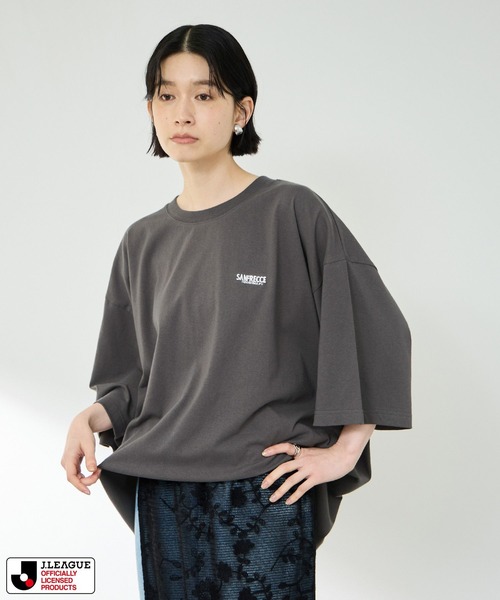Mac-House(マックハウス)の「サンフレッチェ広島 デザインTシャツ/Jリーグ SANFRECCE HIROSHIMA(Tシャツ/カットソー・メンズ・チャコールグレー/ホワイト・M/L)」の3枚目の写真