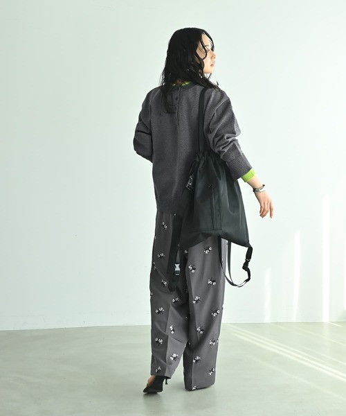 STYLE DELI(スタイルデリ)の「【BLK001】配色前後2wayプルオーバー(ニット/セーター・レディース・チャコールグレー/グレー・FREE)」の22枚目の写真