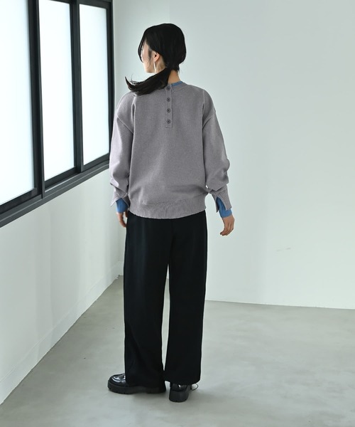 STYLE DELI(スタイルデリ)の「【BLK001】配色前後2wayプルオーバー(ニット/セーター・レディース・チャコールグレー/グレー・FREE)」の5枚目の写真