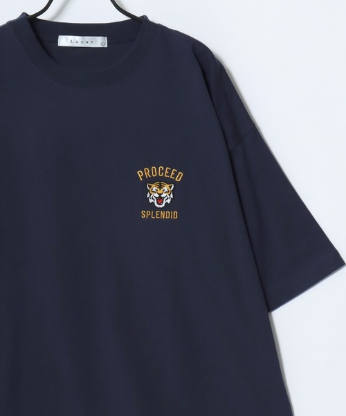 Lazar（ラザル）の「Lazar 別注 Animal Embroidery Tee/オーバーサイズ アニマル柄 ネコ トラ イヌ カレッジ ワンポイント刺繍 半袖Tシャツ/レディース メンズ（Tシャツ/カットソー・レディース・ホワイト系その他2/ブラック系その他/ブラック/ホワイト系その他/ホワイト/ブルー系その他2/ブラック系その他2/ブルー系その他/ネイビー・M/LL/L）」の17枚目の写真