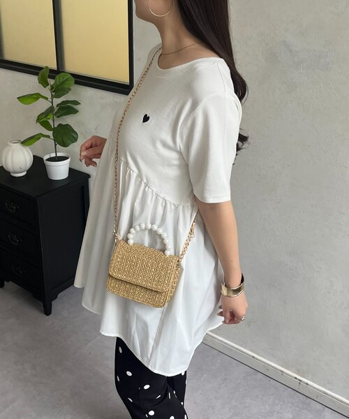 prose verse(プロズヴェール)の「ハート刺繍ペプラムTシャツ(Tシャツ/カットソー・レディース・ブラック/オフホワイト/ブラック系その他・LARGE/MEDIUM)」の10枚目の写真