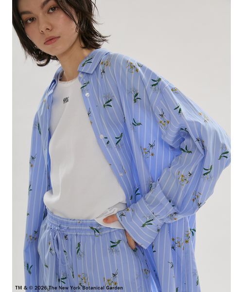 emmi(エミ)の「【emmi×NYBG】ストライプリラックスシャツ【セットアップ対応】(ルームウェア/パジャマ・レディース・ブルー/イエロー/ホワイト・F)」の11枚目の写真