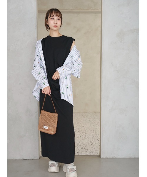 emmi(エミ)の「【emmi×NYBG】ストライプリラックスシャツ【セットアップ対応】(ルームウェア/パジャマ・レディース・ブルー/イエロー/ホワイト・F)」の9枚目の写真