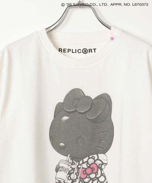 Andemiu(アンデミュウ)の「HELLO KITTY Ribbon T / REPRIC@RT669208(Tシャツ/カットソー・レディース・チャコールグレー/ホワイト・FREE)」の7枚目の写真