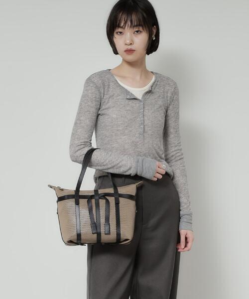 HIROKO HAYASHI（ヒロコハヤシ）の「PANIER（パニエ）ボストンバッグ（ボストンバッグ・レディース・オフホワイト/ベージュ系4/ブラック・00）」の11枚目の写真