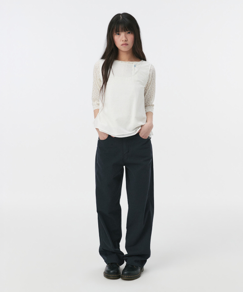 OHESHIO(オヘシオ)の「STRAIGHT COLOR COTTON PANTS, NAVY(その他パンツ・レディース・その他・1/2)」の4枚目の写真