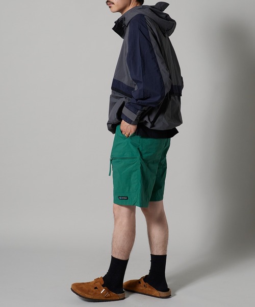 OK YESTERDAY(オッケーイエスタデイ)の「OK YESTERDAY / オーケー イエスタデイ ナイロンアノラック 秋 秋服 2026年秋冬(ナイロンジャケット・メンズ・ブラック/ブルー・M/L)」の7枚目の写真