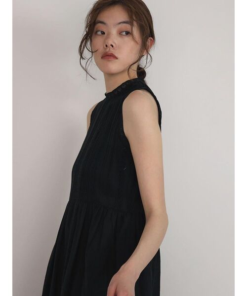 FIKA.(フィーカ)の「Sleeveless lace panel onepiece(ワンピース・レディース・ブラック/オフホワイト・MEDIUM)」の14枚目の写真