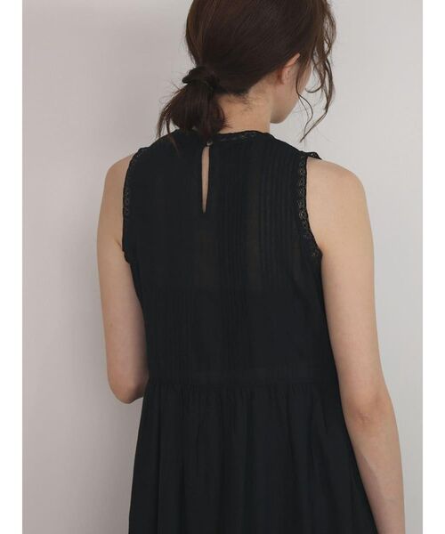 FIKA.(フィーカ)の「Sleeveless lace panel onepiece(ワンピース・レディース・ブラック/オフホワイト・MEDIUM)」の15枚目の写真